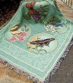  NEW Graceful Flight Tapestry Throw